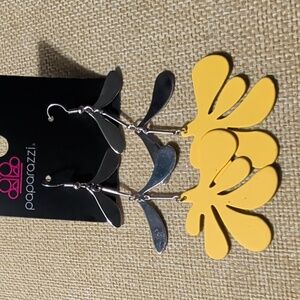 Paparazzi "Palm Beach Bonanza" Yellow earrings